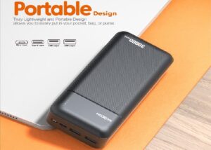 POWERBANK MOXOM 30000 MAH 2.4A FAST CHARGING , Micro USB input , Type-C Input , 2 x USB Output , BLACK  .