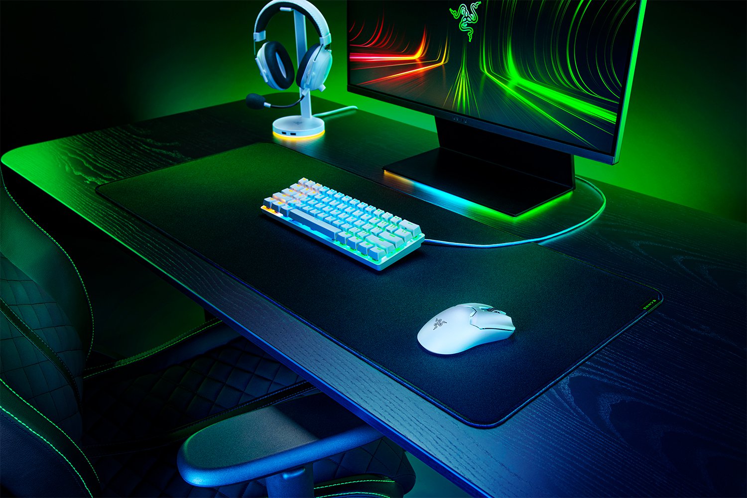 Razer Viper V2 Pro Optical Wireless Gaming Mouse, 70G Max Acceleration, Up To 80 Hours Battery Life, 30000 DPI Max Sensitivity, 5 Programmable Buttons, 30K Optical Sensor, White | RZ01-04390200-R3G1