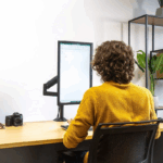 NB H100 FP 22″–35″ Full-Motion Swivel Monitor Arm – 360° Rotation, +85°/–30° Tilt, 2–12KG Load Capacity, VESA 75×75/100×100, Dual Install (Clamp & Grommet), Ergonomic Design - Image 3