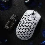 ATTACK SHARK R5 Ultra Carbon Fiber Wireless 8K Gaming Mouse White, 39g Superlight, PAW3950MAX Sensor, 42,000 DPI, Wired/2.4G/Bluetooth 5.2 - Image 8