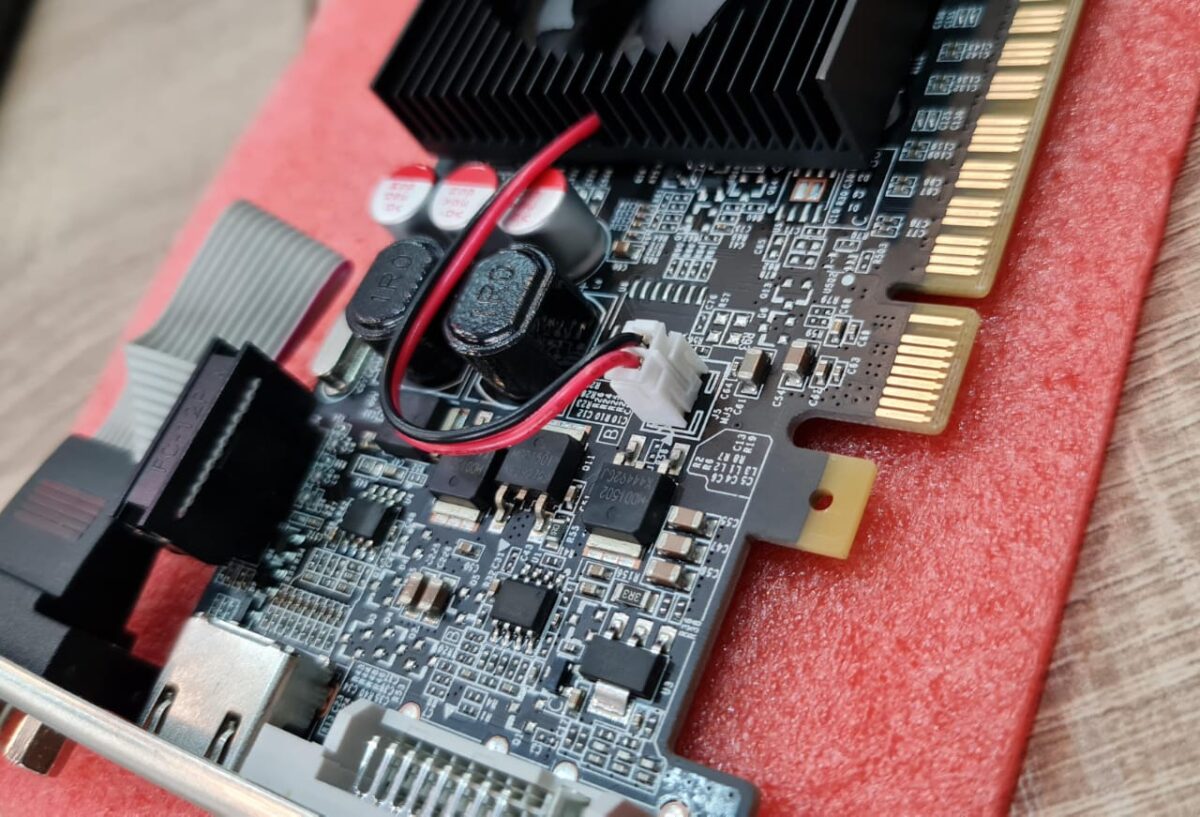 OEM GEFORCE GT210 1G DDR3 - Image 3