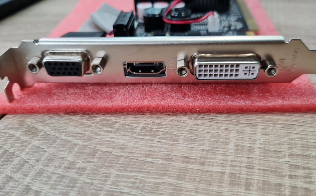 OEM GEFORCE GT210 1G DDR3 - Image 4