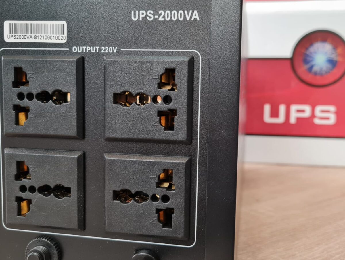 UPS QTECH 2000VA 920W MC068 - Image 2